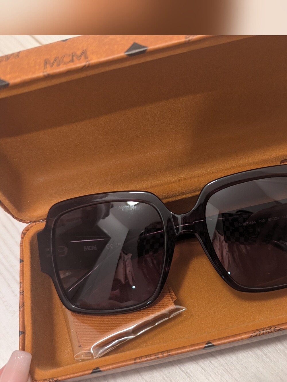 MCM Black Logo Rectangular Sunglasses - Picture 4 of 4